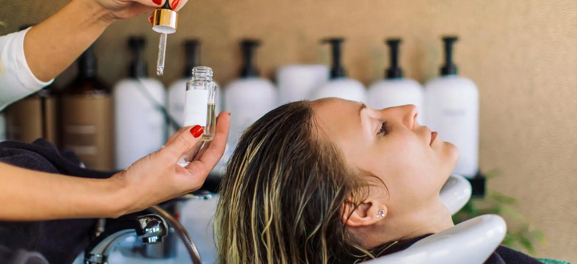 Cuidados esenciales para el cabello teñido